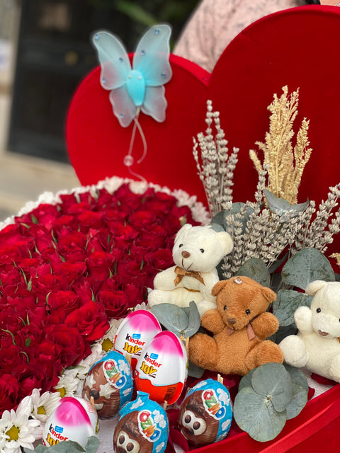 CHOCOLATE FLOWER ROSES AND FULL GIFT 💝