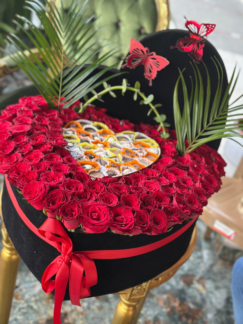 DELICIOUS HEART CHOCOLATE AND ROSE ❤️