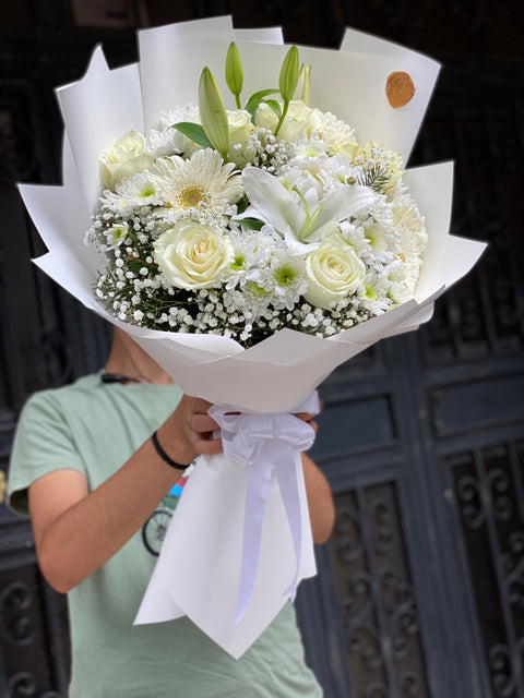 BEYAZLAR İÇERİSİNDE MİS KOKU 🤍