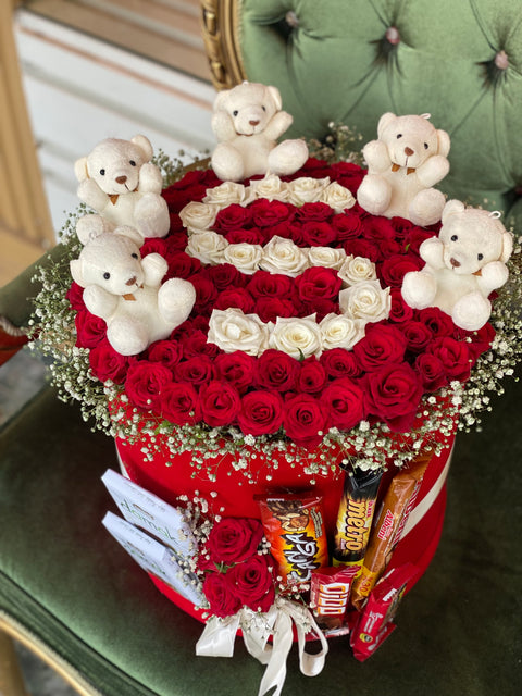 KUTUDA AYICIK AŞK,ı GÜL İLE 👒