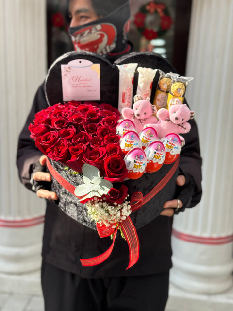 KALPLİ DEV LÜKS KUTU — GÜL, ÇİKOLATA, AYICIK VE BALON TASARIMI