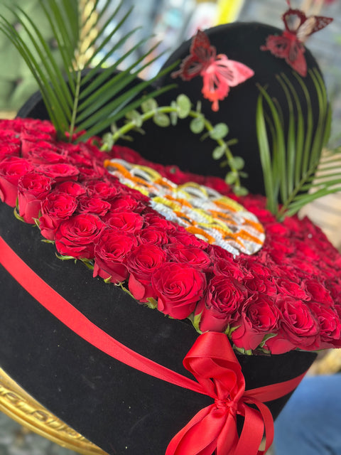 DELICIOUS HEART CHOCOLATE AND ROSE ❤️