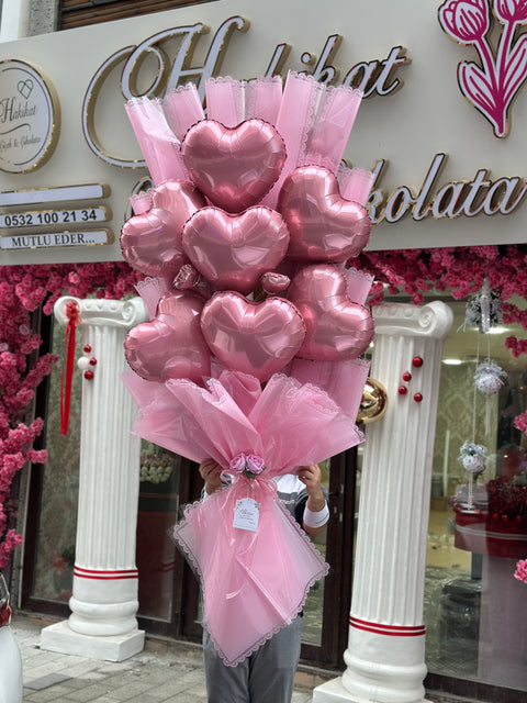 KALP BALONLU ÖZEL TASARIM PEMBE BUKET - Aşkı gökyüzüne taşıyan zarafet