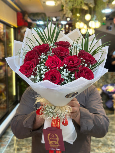 🌹 10’LU KIRMIZI GÜL BUKETİ — ZARİF & ROMANTİK TASARIM ❤️