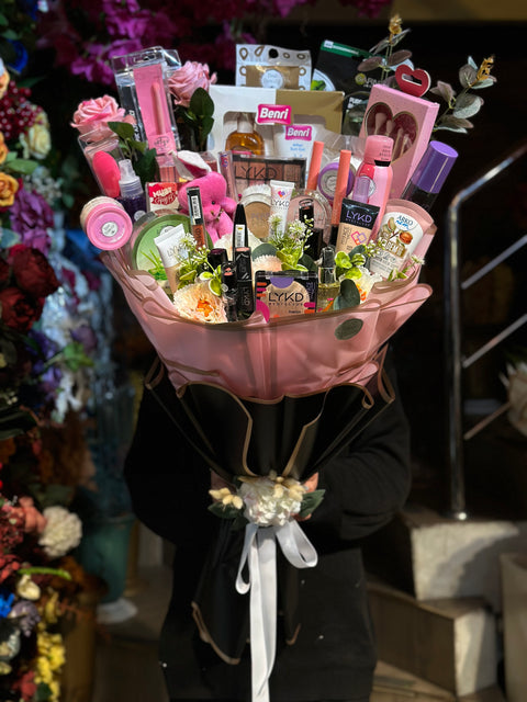 SPECIAL MAKEUP BOUQUETTE 💄