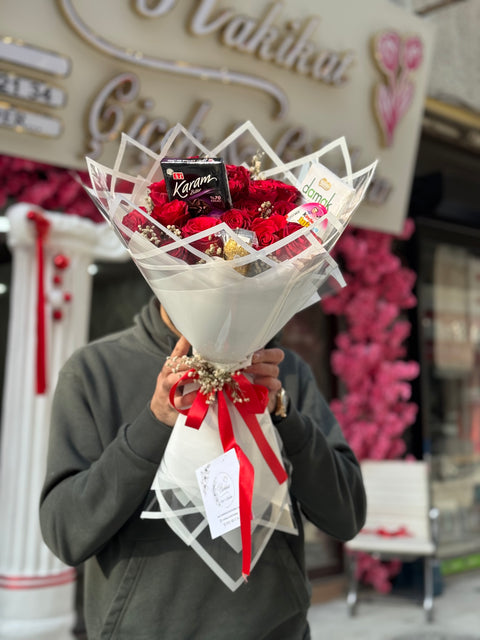 21 Gül Buketi Ve Çikolata 🧣