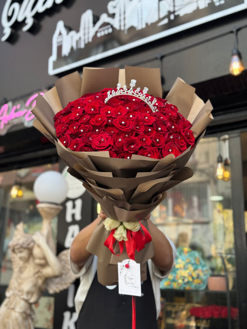QUEEN'S CROWN 101 ROSES 🌹
