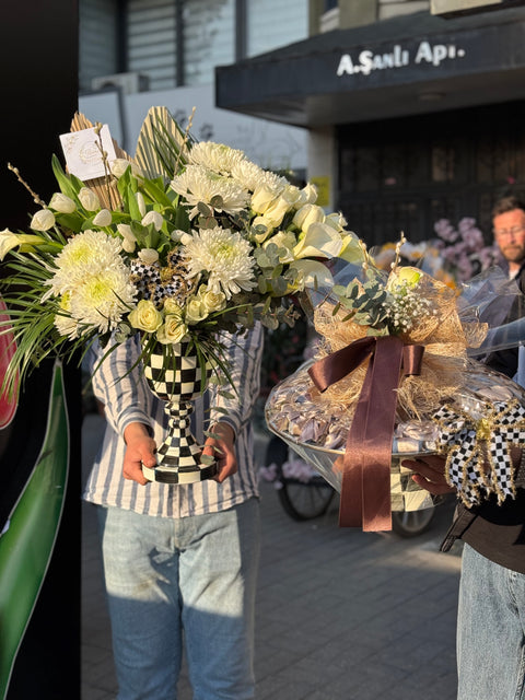 SPECIAL GIRL REQUEST OF THE DAY💍