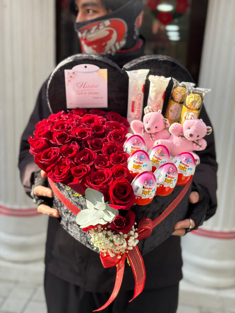 KALPLİ DEV LÜKS KUTU — GÜL, ÇİKOLATA, AYICIK VE BALON TASARIMI