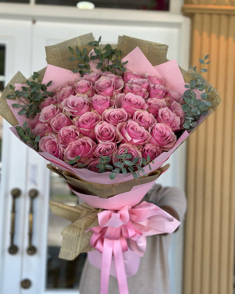 21 IMPORTED PINK ROSES 💝