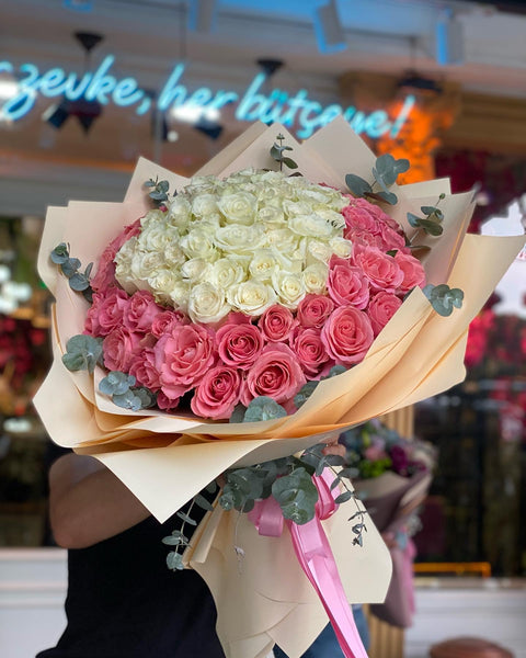 GÜNÜ NEŞELENDİRMEK BİR BUKET GÜL İLE💕