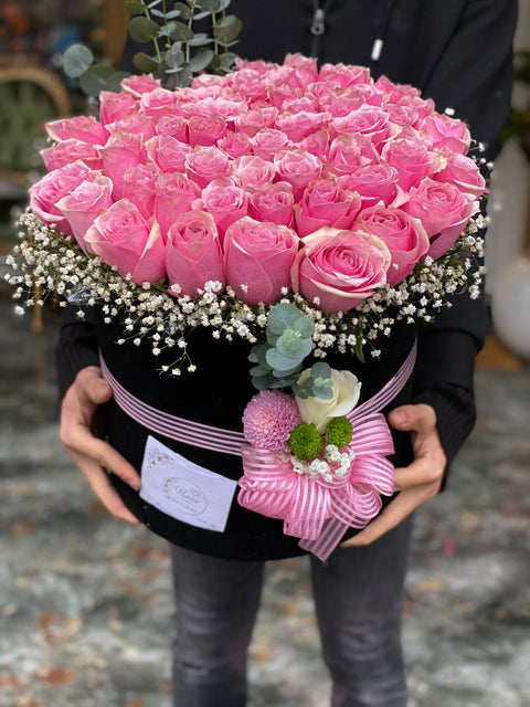 KUTUDA PEMBE İTHAL GÜL 💗