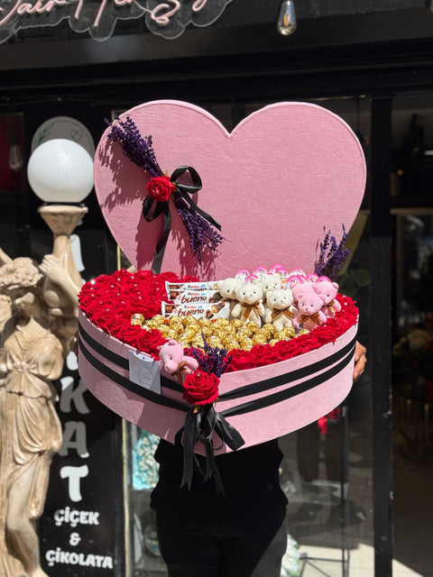 GET FULL OF DELICIOUS PINK LOVE💕