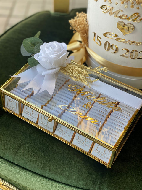 KUTUDA ÖZEL İSİMLERLE 💍