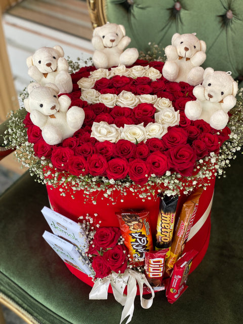 KUTUDA AYICIK AŞK,ı GÜL İLE 👒