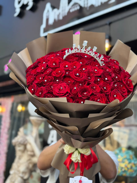 QUEEN'S CROWN 101 ROSES 🌹