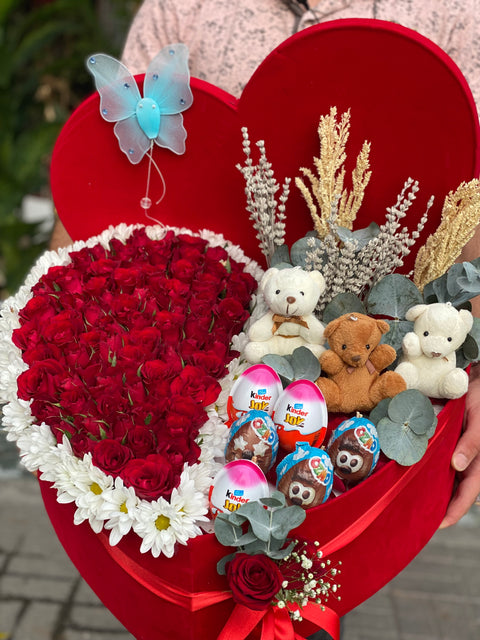 ÇİÇEK ÇİKOLATA GÜL VE FULL HEDİYE 💝