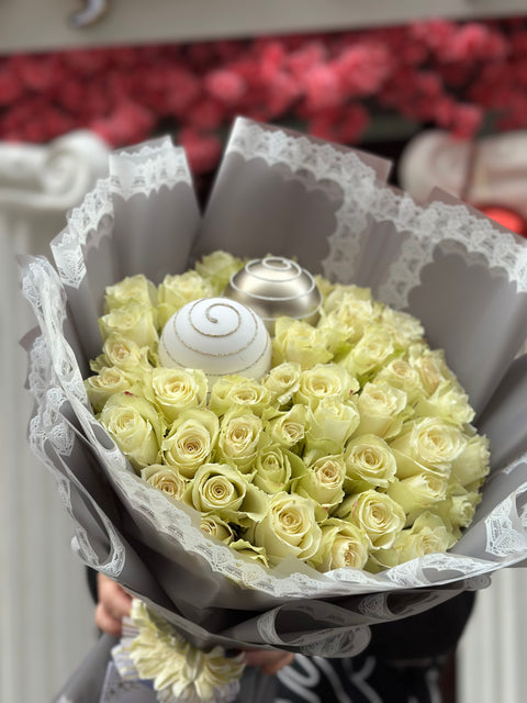 BEYAZ GÜL BUKETİ | DANTEL DETAYLI ÖZEL TASARIM