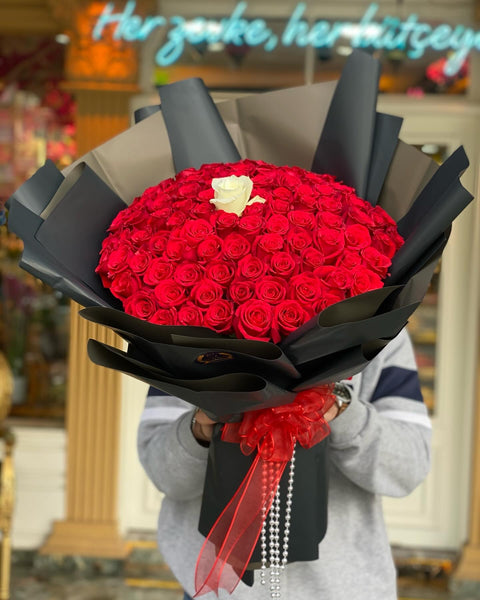 101 ROSES LOVE, 🧣