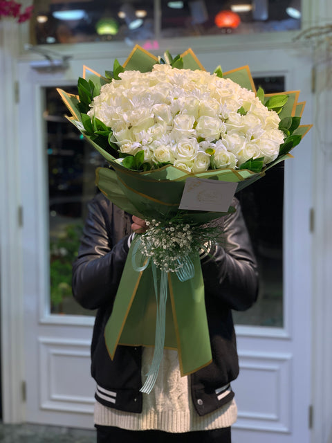 41 WHITE ROSES OF JOY 🤍