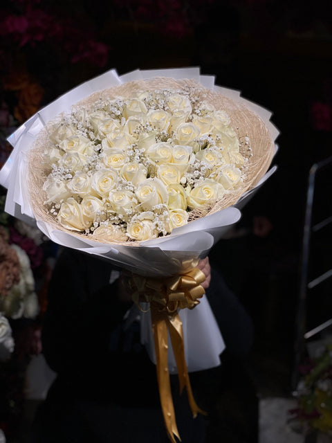 41 PIECES OF WHITE LOVE 🤍