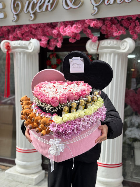 KALPLİ DEV LÜKS KUTU — GÜL, ÇİKOLATA, AYICIK VE BALON TASARIMI CANLI