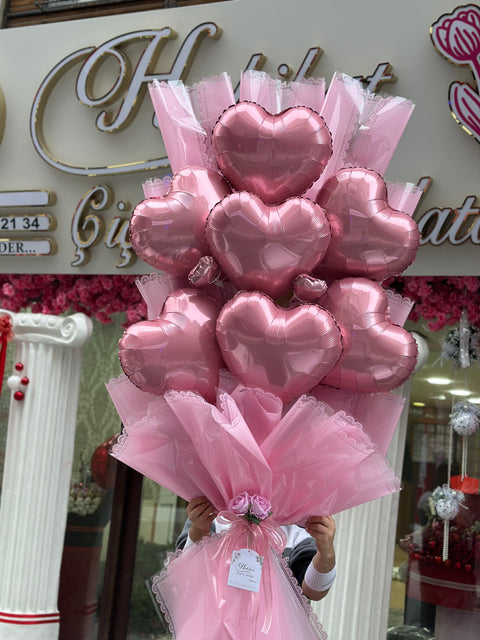 KALP BALONLU ÖZEL TASARIM PEMBE BUKET - Aşkı gökyüzüne taşıyan zarafet