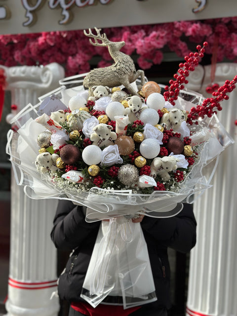 YILBAŞI ÖZEL TASARIM LÜKS KOKİNA
🦌🤍 Çikolata, çiçek ve yılbaşı ruhunun kusursuz uyumu