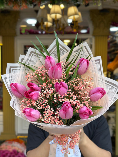 10 adet pembe lale