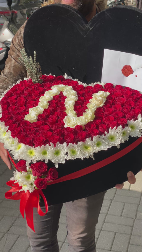 AŞK KALPLİ KUTU SÜRPRİZ 🧣